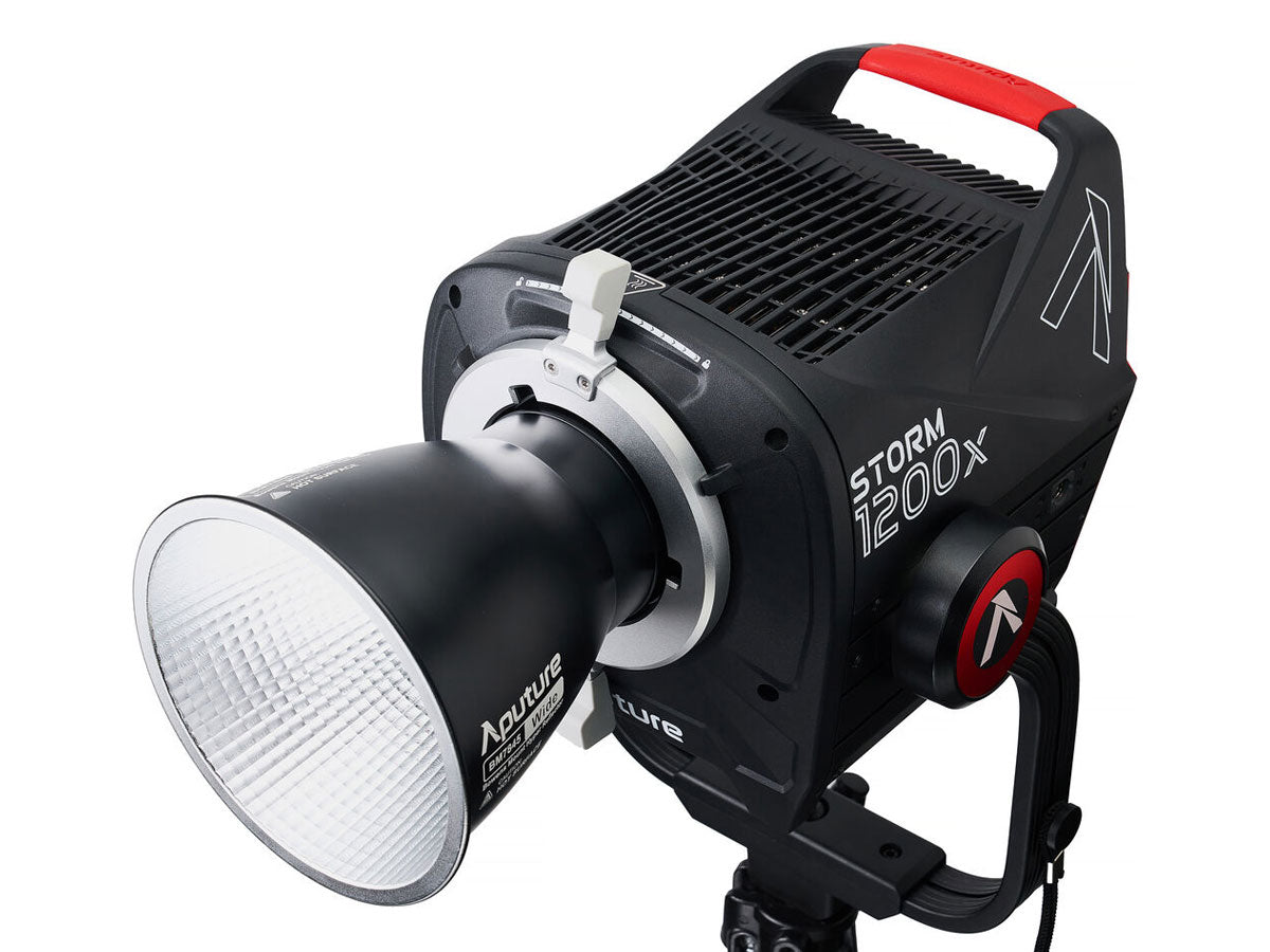 Aputure Storm 1200x