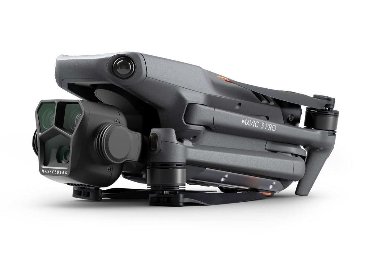 DJI Mavic 3 Pro Fly More Combo (DJI RC)