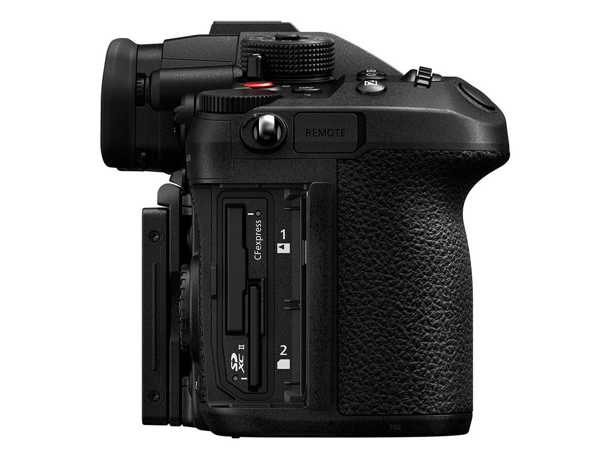 Panasonic LUMIX GH7 - (with Leica 12-60mm f/2.8-4 Lens)"