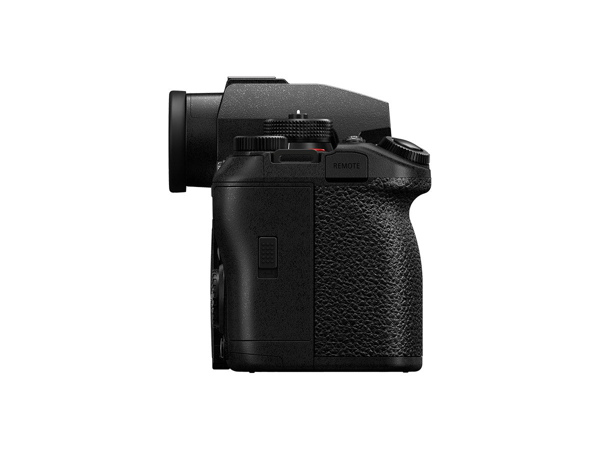Panasonic Lumix S1R II + 24-105mm f/4 Lens Kit"