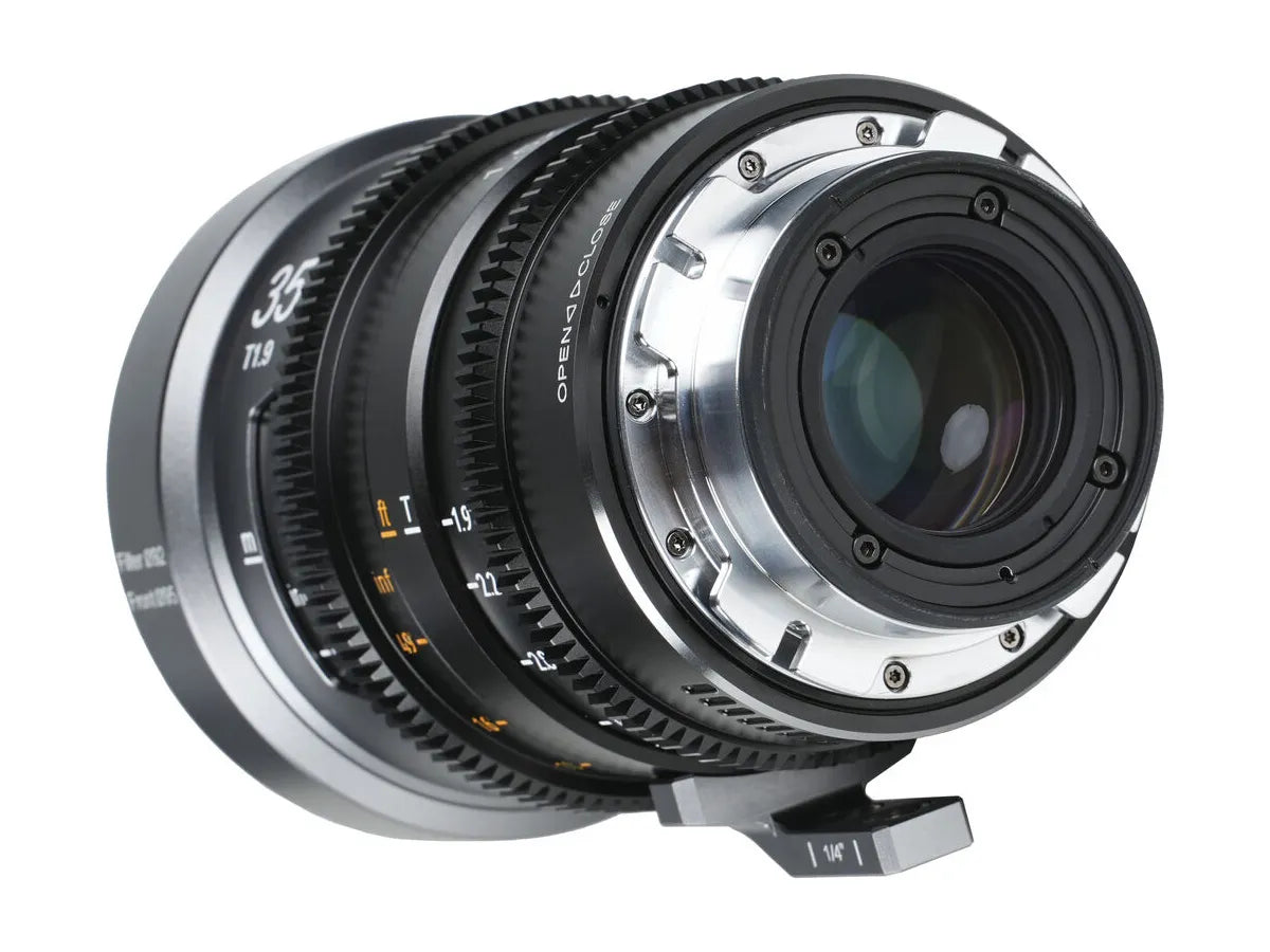 Sirui IronStar 35mm T1.9 Lens - Neutral Flare